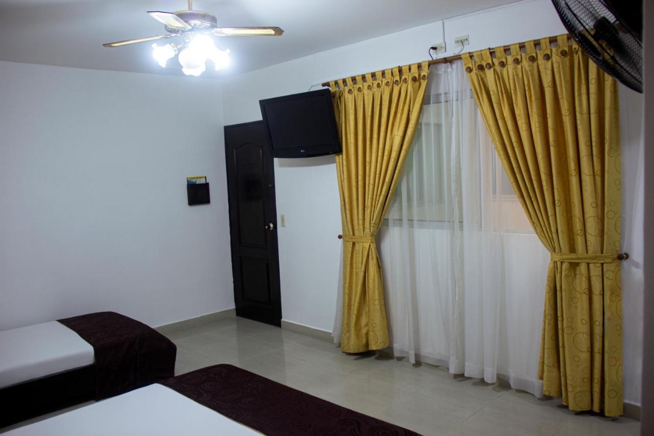מדיין Hotel Plazuela San Ignacio מראה חיצוני תמונה