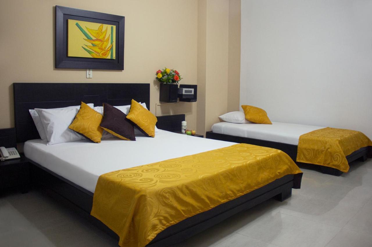 מדיין Hotel Plazuela San Ignacio מראה חיצוני תמונה