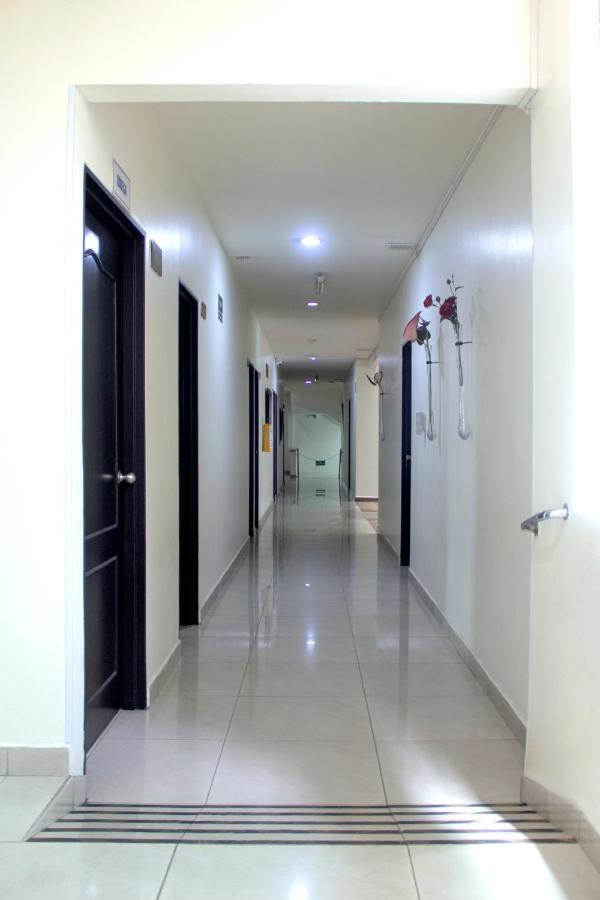מדיין Hotel Plazuela San Ignacio מראה חיצוני תמונה