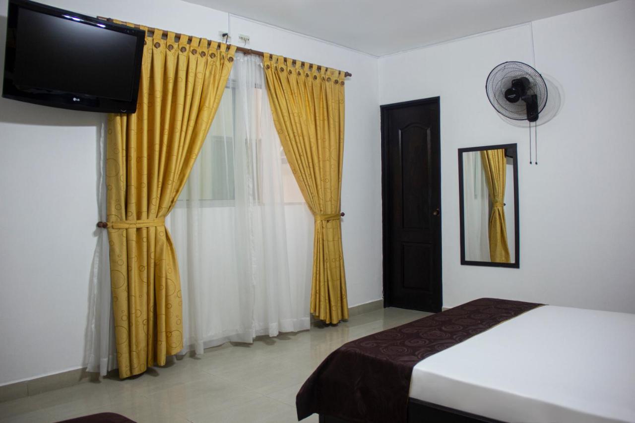מדיין Hotel Plazuela San Ignacio מראה חיצוני תמונה