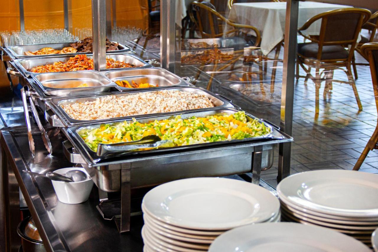 מדיין Hotel Plazuela San Ignacio מראה חיצוני תמונה