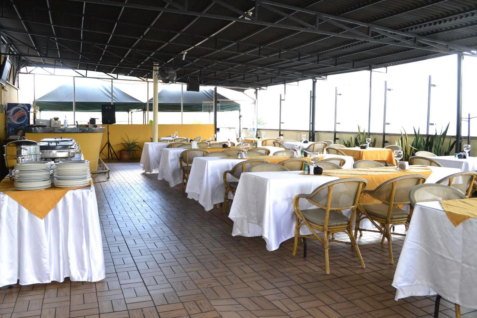 מדיין Hotel Plazuela San Ignacio מראה חיצוני תמונה